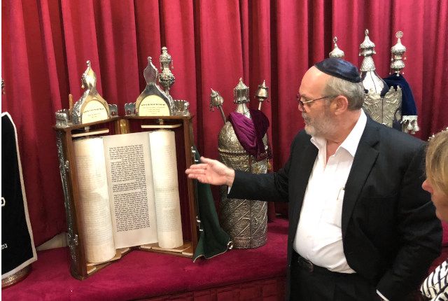 Jewish Tour Oxley Rise Rabbi